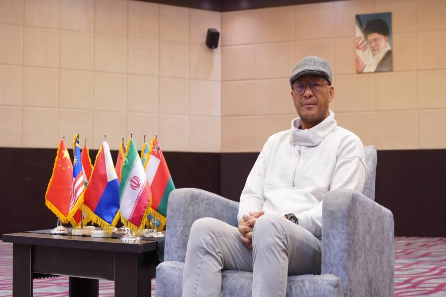 استاد دانشگاه فیلیپین: الگوی غربی آزادی به تبعیض و استاندارد های دوگانه انجامیده است