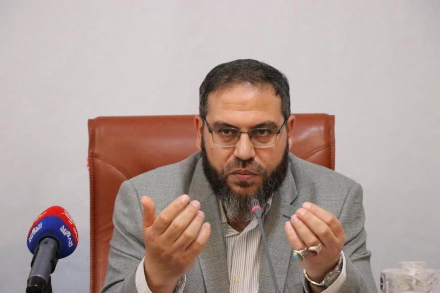 دکتر احمدزاده: حق‌ های اقتصادی محرومان باید از دل قانون اساسی و منظومه فکری رهبری احیا شود